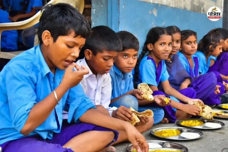 Mid Day Meal : डूंगरपुर के स्कूलों में 3 माह से नहीं पहुंचा मिड डे मील का खाद्यान्न, नए सत्र से पहले संकट शुरू
