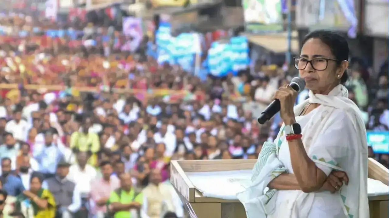 भवानीपुर में सियासी टकराव: TMC बनाम BJP के बीच तनाव लगातार बढ़ा
