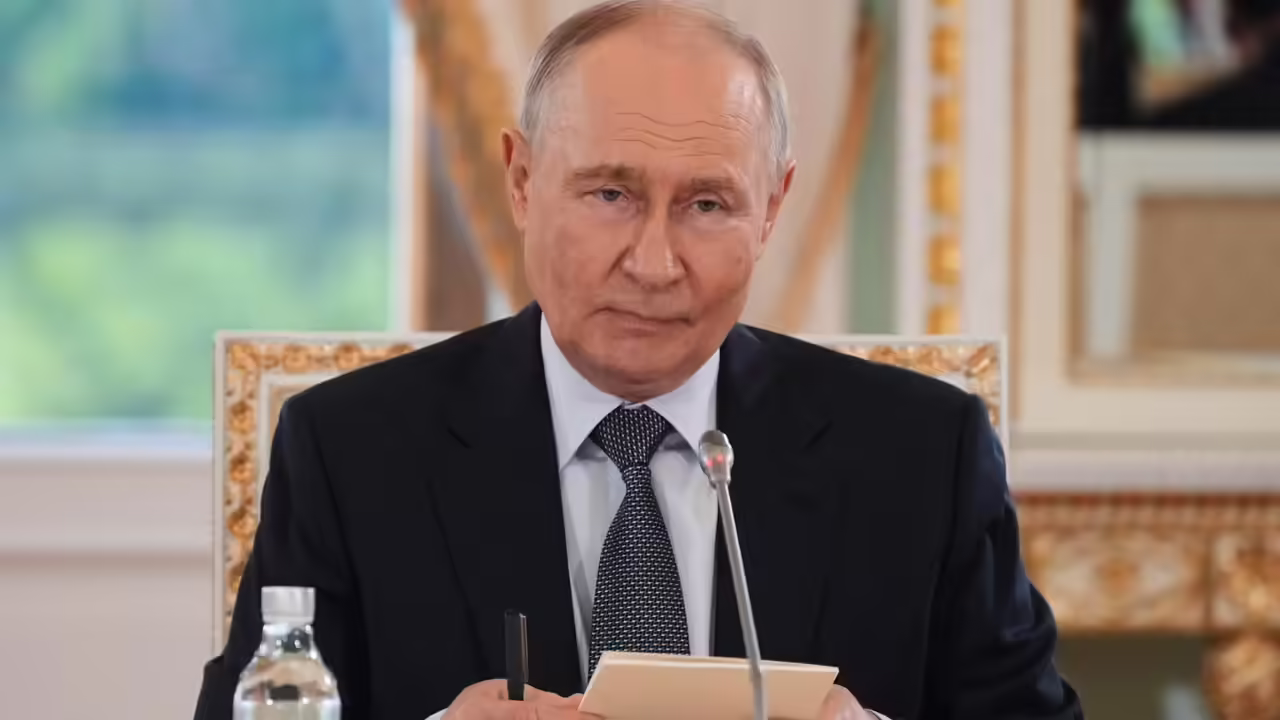 Putin Suggests Readiness for Peace Talks as Ukraine War Drags On