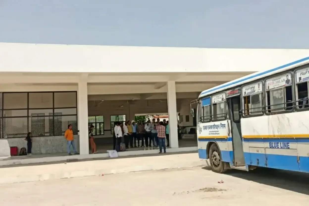 राजस्थान में 1.65 करोड़ की लागत से बने स्टैंड से रोडवेज बस संचालन शुरू; उद्घाटन पूर्व मुख्यमंत्री Vasundhara Raje का