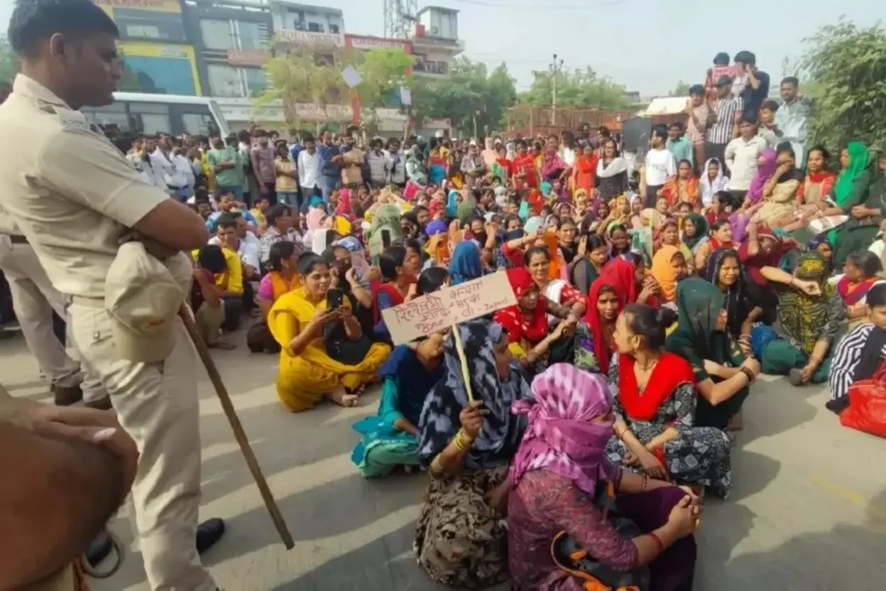 राजस्थान के भिवाड़ी में वेतन-वृद्धि के लिए मजदूरों का उग्र प्रदर्शन जारी, उद्योग-प्रशासन चिंतित